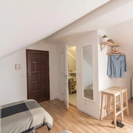 Pensión Homemoel Local Accomodation Al