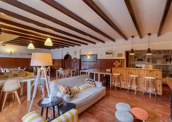 Homemoel Local Accomodation Al São Pedro de Muel