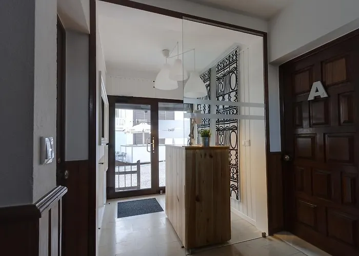 Homemoel Local Accomodation Al 게스트하우스 3*